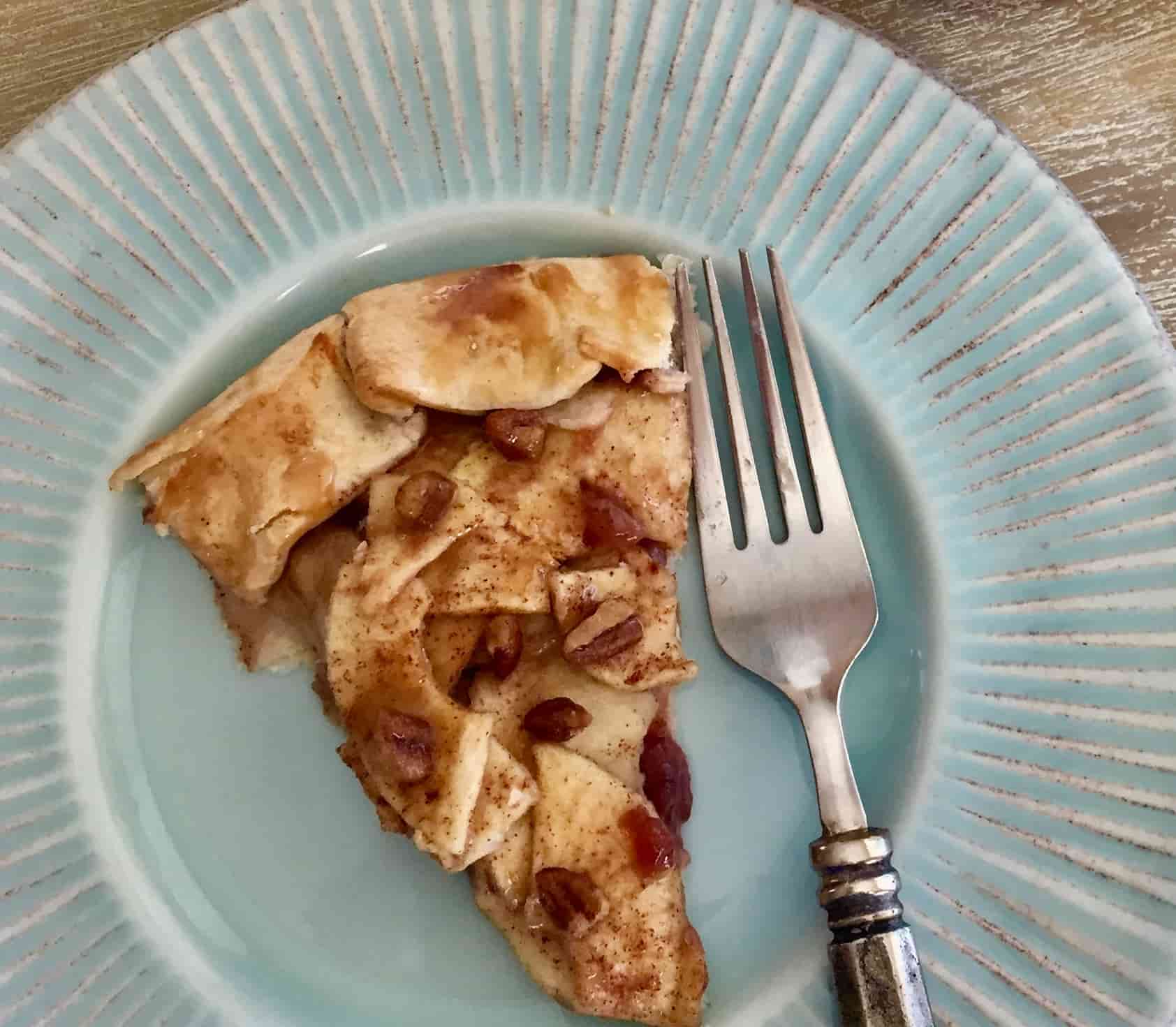 Cranberry-Apple Tartlet with Salted Caramel