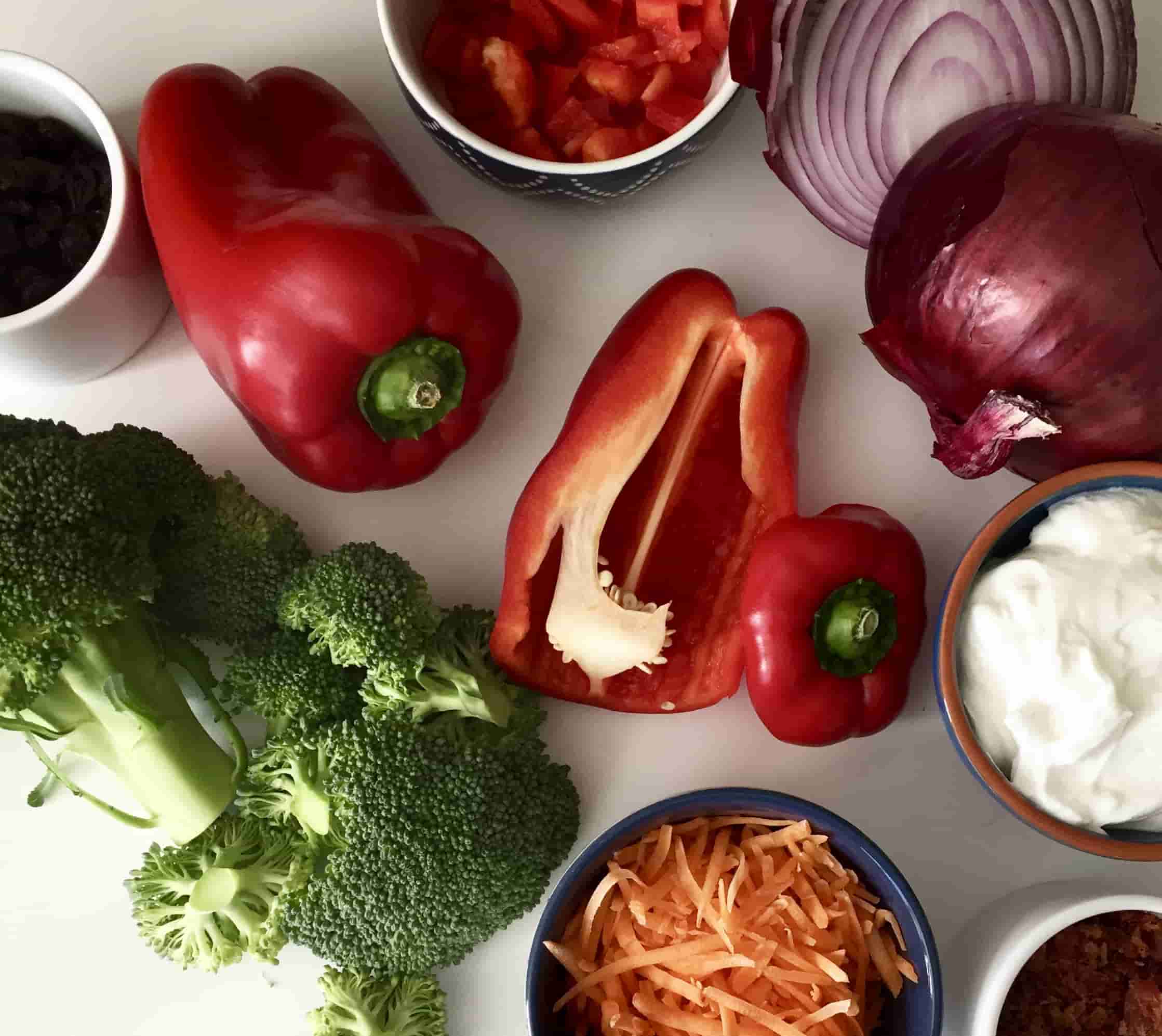 Veggies skinny broccoli salad